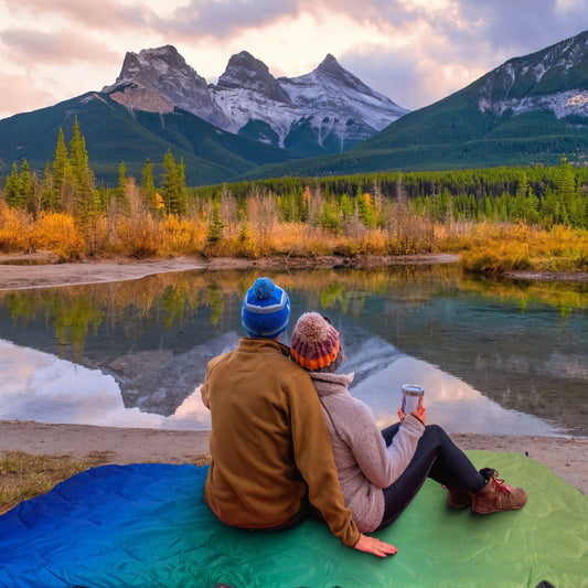 Quilted Outdoor Camping Blanket - Water & Stain Resistant, Insulated Design — blankets, front view