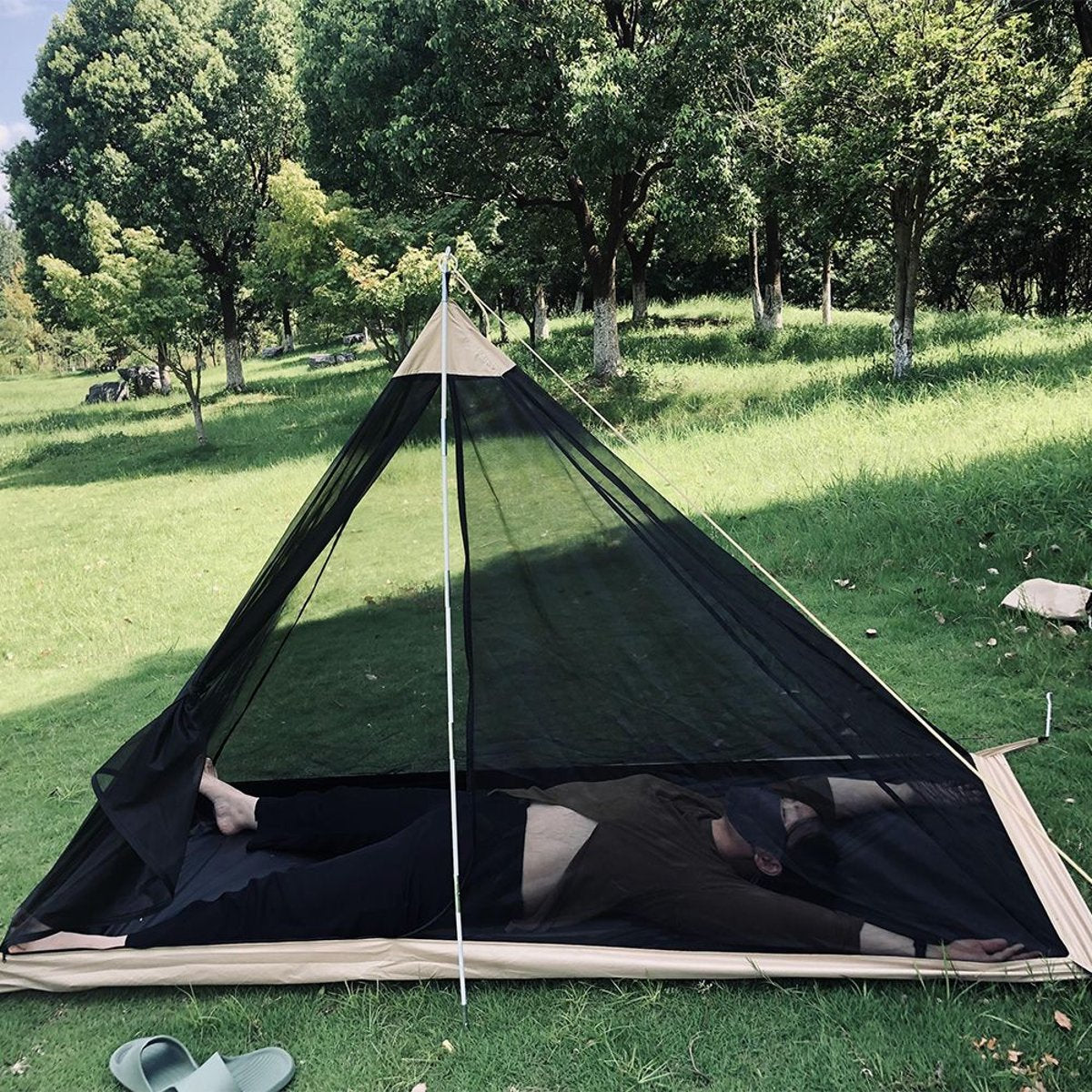 Kamperbox Ultra-Light Camping Tent – 1–2 Person Mosquito-Proof Shelter — black, tents, lifestyle